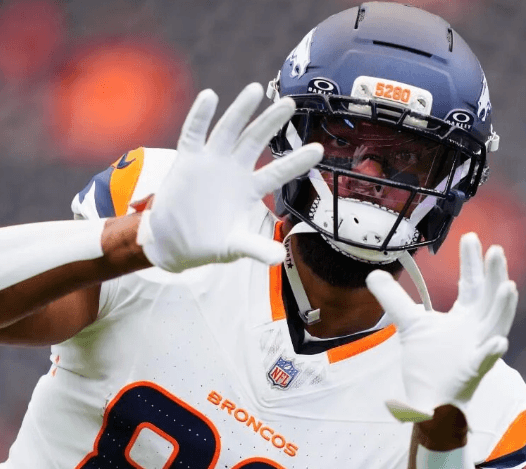 Just 1 Hour After Being Waived by Broncos, Tight End Who Took Packers to NFC Championship Twice Expresses Desire to Join Seahawks — Ready to Sign ‘Lifelong Contract’ With Promise to Protect Seattle Until End of Career