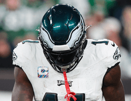 Just Hours Before Playoff Showdown With Texans, $96 Million Eagles Star — Super Bowl LIX MVP — Shocks Everyone By Declaring Steelers As Next Destination, Viral Locker Room Video Brings NFL Community to Tears