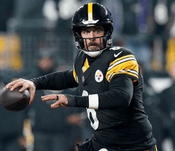 Just Hours Before Showdown With Texans, Steelers Make Final Decision on QB Aaron Rodgers’ Future