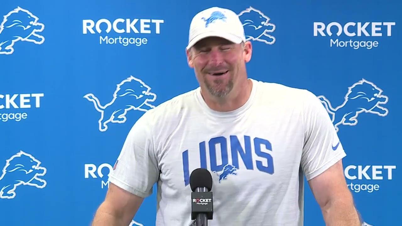 Dan Campbell's hilarious reaction: Reporter's phone alarm goes off during Lions press conference - YouTube