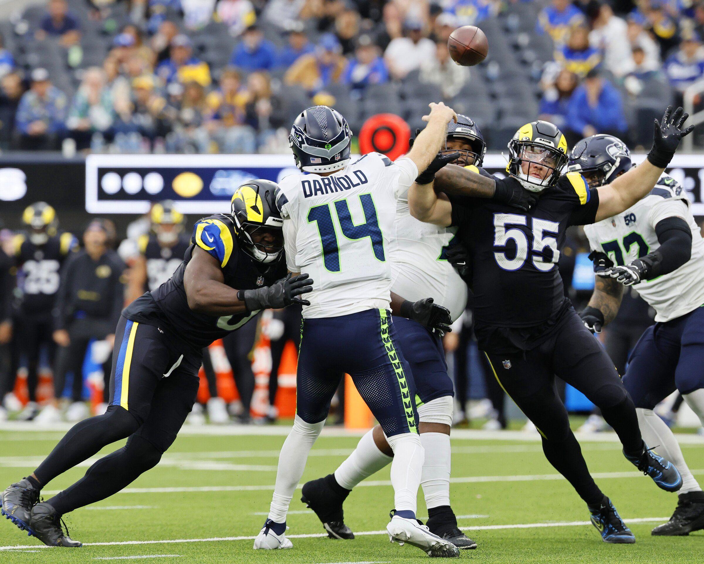 Live: Recap: Seahawks' wild comeback falls short as Rams grab lead in NFC West | The Seattle Times