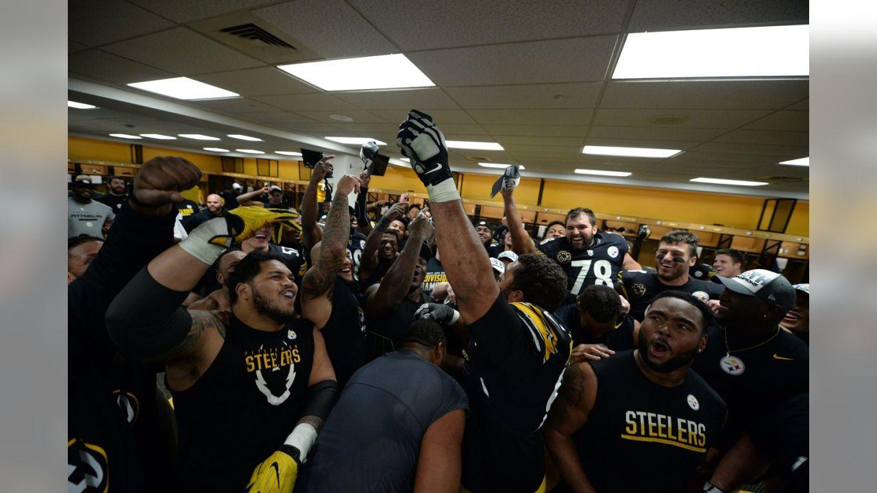 PHOTOS: Steelers celebrate winning the AFC North